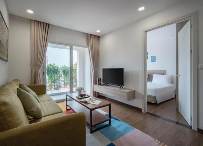 Camera Doppia con Letti Singoli con Balcone — Luxe Paradise Hotel Truc Bach